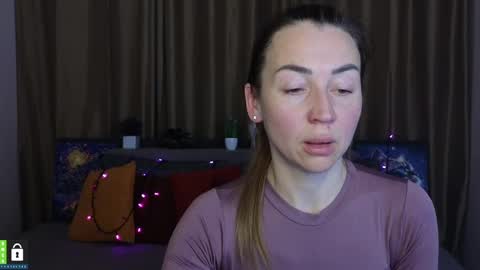 Snapshot of ay_kiss_jully chatting on 03.04.25 Jully online show from 03.04.25