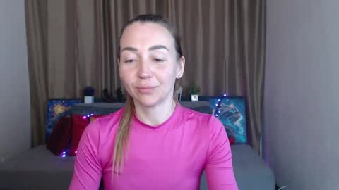 Snapshot of ay_kiss_jully chatting on 03.08.25 Jully online show from 03.08.25