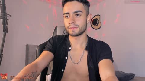Snapshot of aydan_stiven9 chatting on 12.18.24 AYDAN STIVEN OF AYDANSTIVEN online show from 12.18.24
