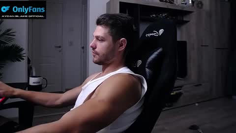 Snapshot of aydanblakeofficial chatting on 10.27.25 Aydan Blake Official online show from 10.27.25