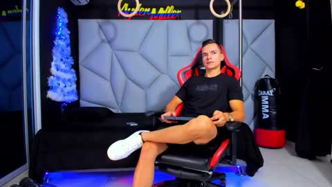 Snapshot of aydenmillerdom chatting on 12.26.24 Ayden Miller online show from 12.26.24