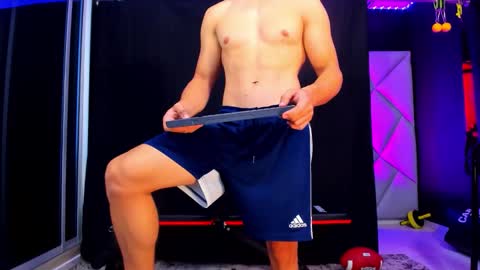 Snapshot of aydenmillerdom chatting on 10.27.25 Ayden Miller online show from 10.27.25