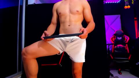 Snapshot of aydenmillerdom chatting on 10.30.25 Ayden Miller online show from 10.30.25