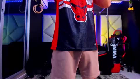 Snapshot of aydenmillerdom chatting on 11.25.25 Ayden Miller online show from 11.25.25