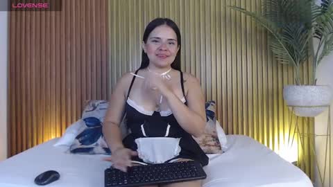 Alyda Jaramillo online show from 01.24.25