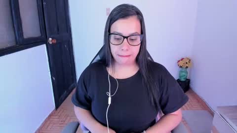 Snapshot of aylaislem chatting on 02.02.25 SandyMODELINDEPENDIENT online show from 02.02.25