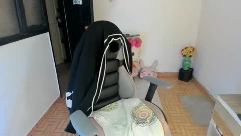 Snapshot of aylaislem chatting on 02.23.25 SandyMODELINDEPENDIENT online show from 02.23.25