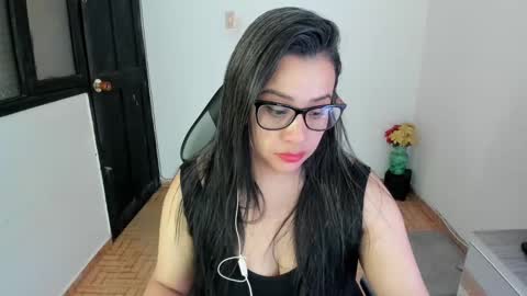 Snapshot of aylaislem chatting on 03.04.25 SandyMODELINDEPENDIENT online show from 03.04.25