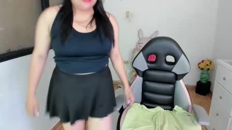 Snapshot of aylaislem chatting on 10.15.25 SandyMODELINDEPENDIENT online show from 10.15.25