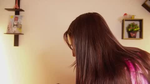 SOPHY ROGERS online show from 12.19.25