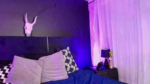 Snapshot of aylen_darkmoor chatting on 09.21.25 Aylen online show from 09.21.25