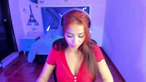 Snapshot of aylin_diazz chatting on 02.10.25 Aylin online show from 02.10.25