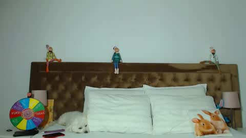 Aylin online show from 11.24.25