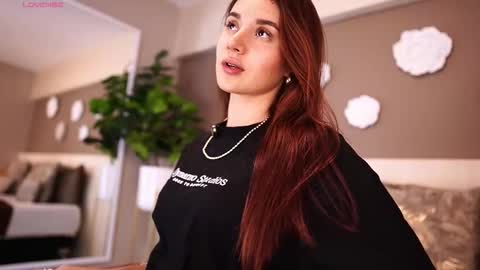 Aylin Millerxs online show from 11.13.25