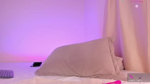 Snapshot of aylinnzambrano_ chatting on 02.07.25 Aylin online show from 02.07.25