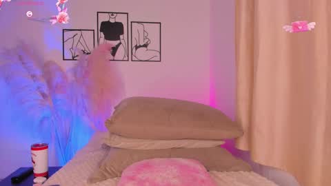 Snapshot of aylinnzambrano_ chatting on 09.22.25 Aylin online show from 09.22.25