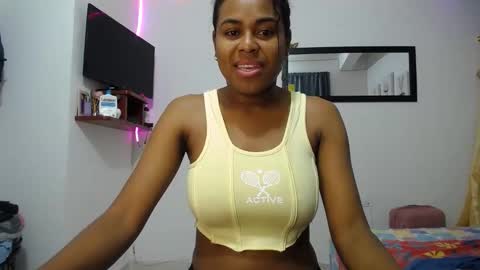 aynaraross1 online show from 02.24.25