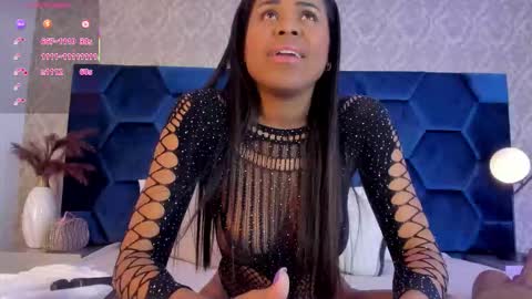 aynaraross1 online show from 11.20.25