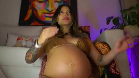 Ayra L online show from 11.17.25