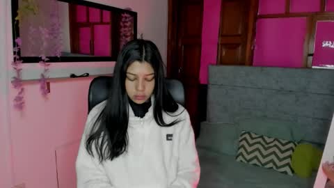 Snapshot of aysha_winxs chatting on 05.17.26 Aysha online show from 05.17.26
