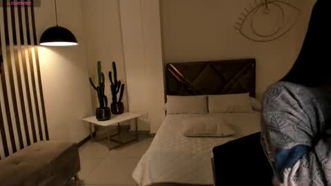 Ayshel online show from 11.28.25