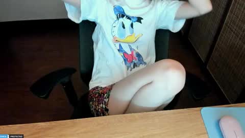 Snapshot of ayumianzu chatting on 05.13.26 anzu online show from 05.13.26