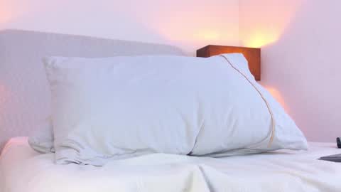 Snapshot of azaria_w chatting on 01.10.26 Adriana online show from 01.10.26