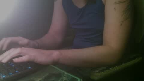 Snapshot of azinn chatting on 12.03.25 Zin online show from 12.03.25