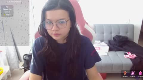 Snapshot of azu_chan chatting on 03.07.26 Azu online show from 03.07.26