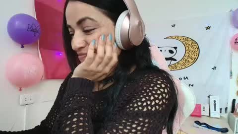 Snapshot of azucenaxxxgp chatting on 05.11.26 Azucena R online show from 05.11.26