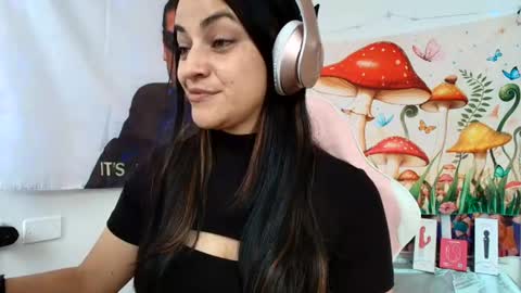 Snapshot of azucenaxxxgp chatting on 07.10.26 Azucena R online show from 07.10.26