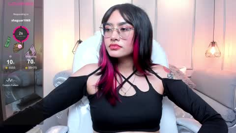 Azura online show from 12.31.24