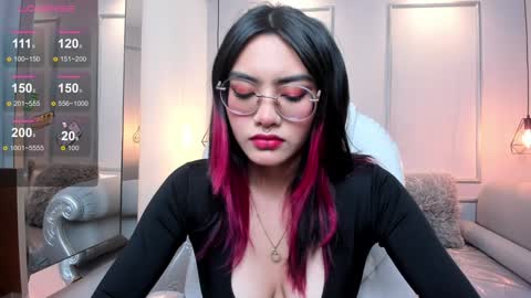 Azura online show from 01.02.25