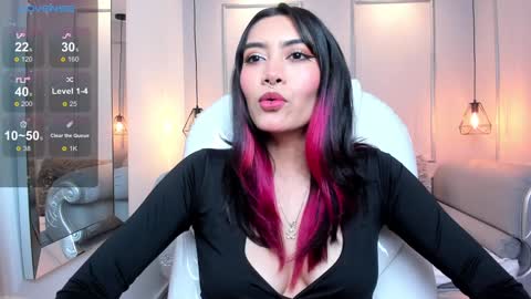 Azura online show from 01.28.25