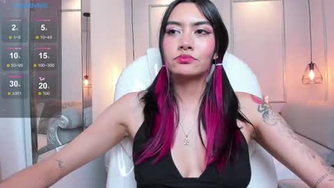 Azura online show from 02.20.25