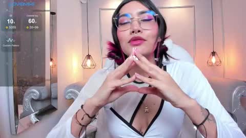 Azura online show from 03.01.25