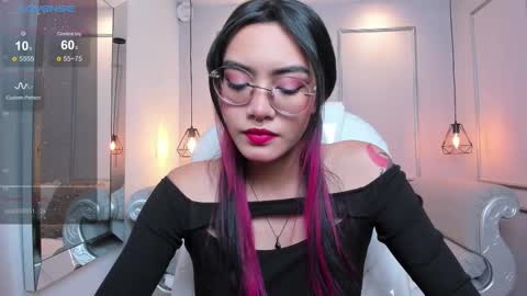 Azura online show from 03.07.25