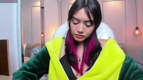 Azura online show from 03.11.25