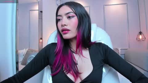 Azura online show from 03.12.25