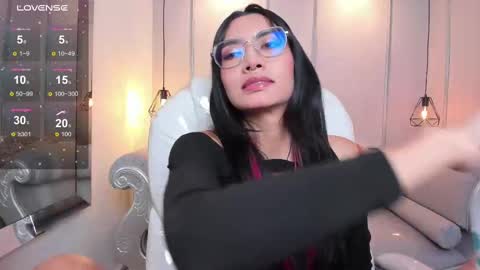 Azura online show from 09.08.25