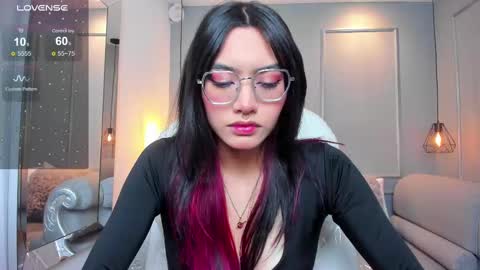 Azura online show from 11.18.25