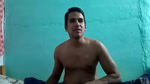 Snapshot of b3b3latino chatting on 03.12.26 B3B3LATINO online show from 03.12.26