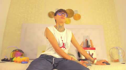 Anny online show from 09.15.25