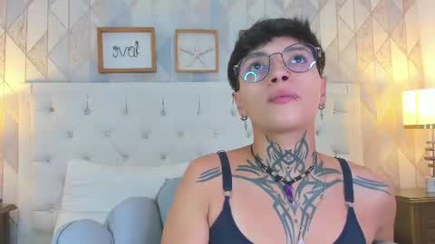 Snapshot of b3k_afrodict chatting on 07.19.26 Anny online show from 07.19.26