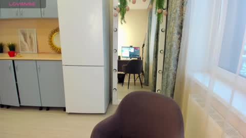 Snapshot of b_bonya_m chatting on 01.19.25 Bonya online show from 01.19.25