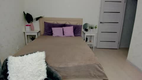 Snapshot of b_bonya_m chatting on 01.23.25 Bonya online show from 01.23.25