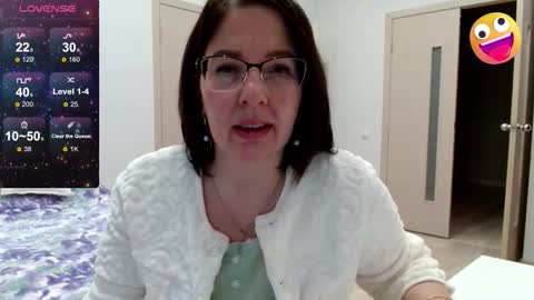 Snapshot of b_bonya_m chatting on 11.10.25 Bonya online show from 11.10.25