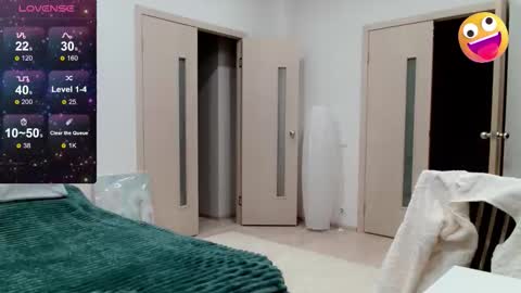 Snapshot of b_bonya_m chatting on 12.01.25 Bonya online show from 12.01.25