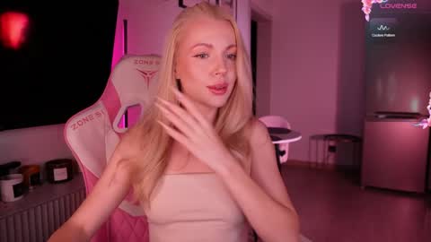 Bonnie  online show from 09.29.25