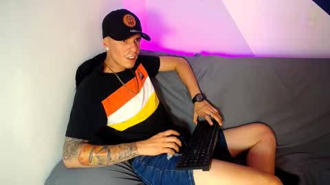 Snapshot of baan9 chatting on 02.01.25 baan9 online show from 02.01.25